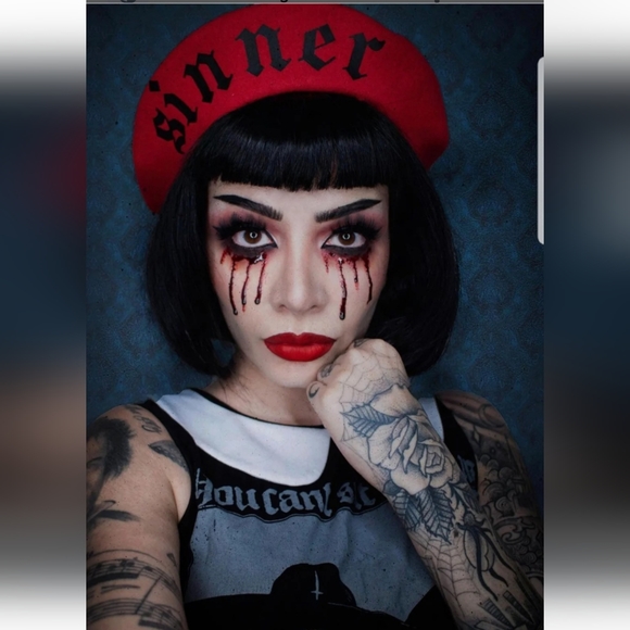 Red SINNER Beret Hat Cap - Picture 1 of 3